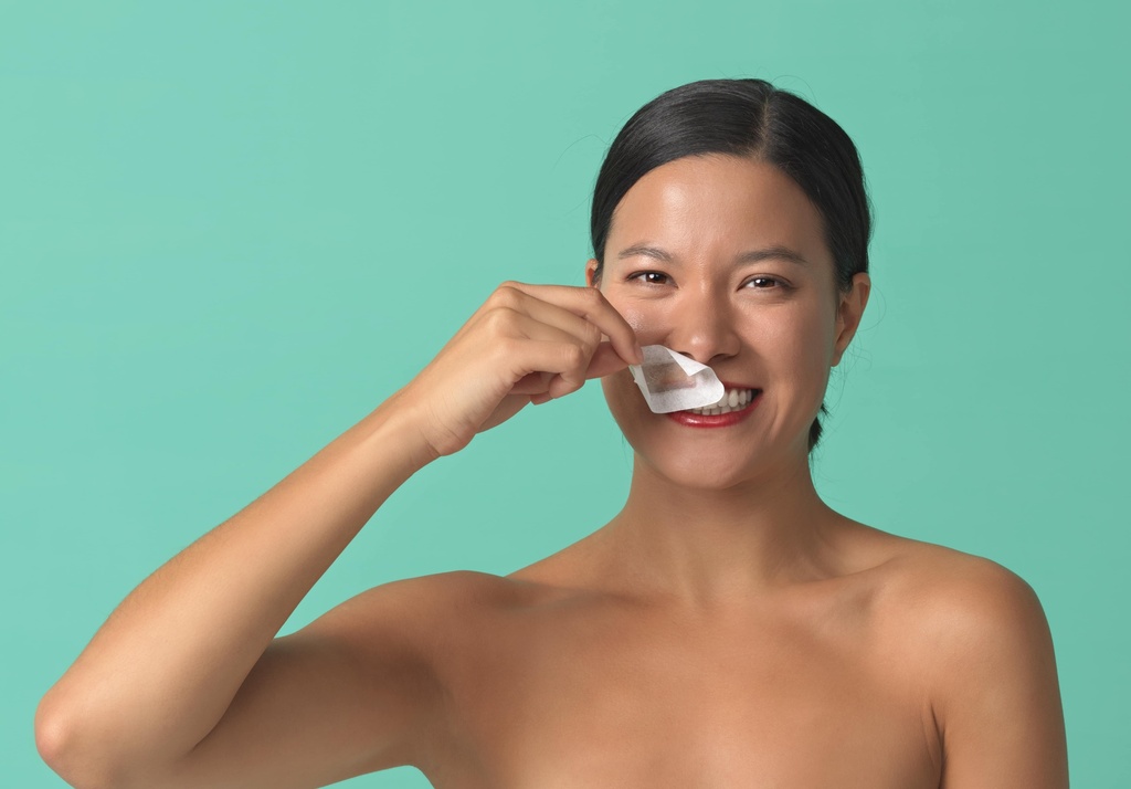 Body Natur ihokarvanpoiston vahaliuskat kasvoille 12 kpl