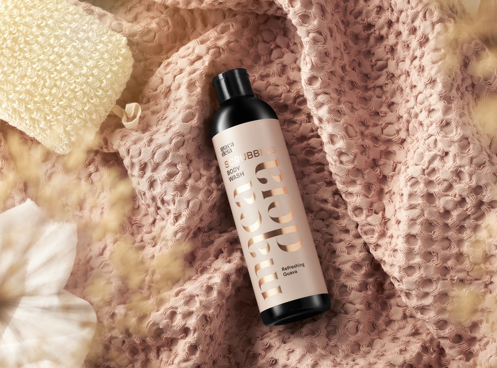 Macadeia kuoriva suihkusaippua 300ml Refreshing Guava